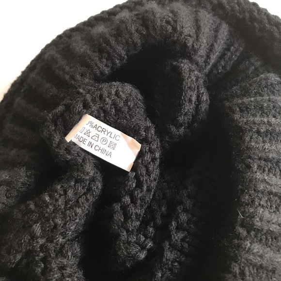 🧢🖤BLACK KNITTED BEANIE🖤🧢 - Picture 4 of 6